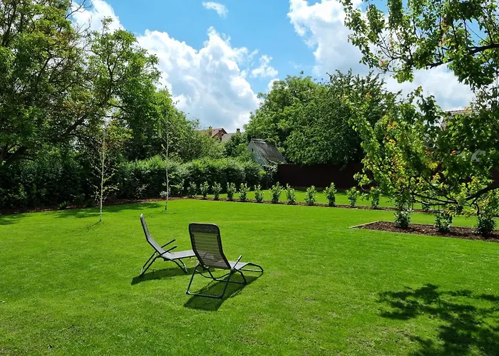 V53 ゲストハウス 4*