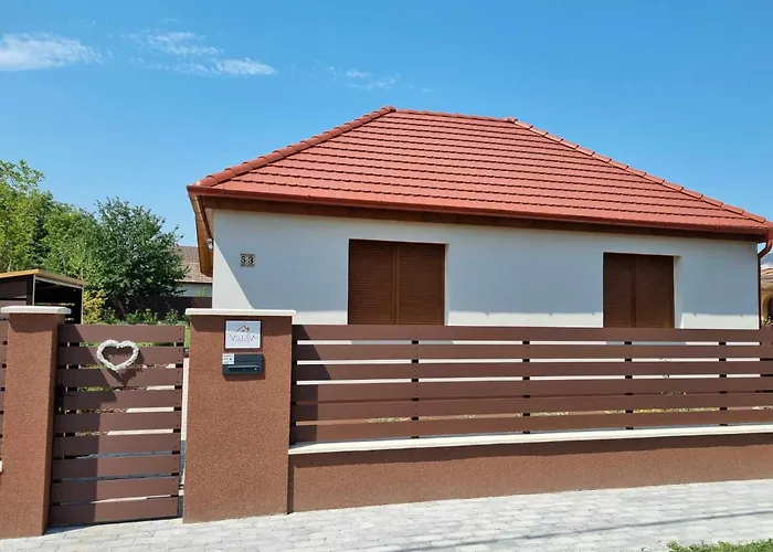 ゲストハウス V53 4*